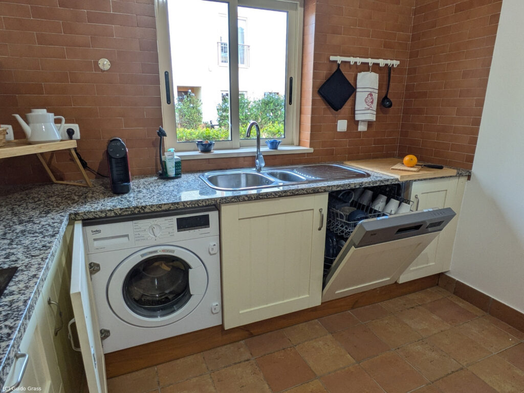 Kitchen (window side)