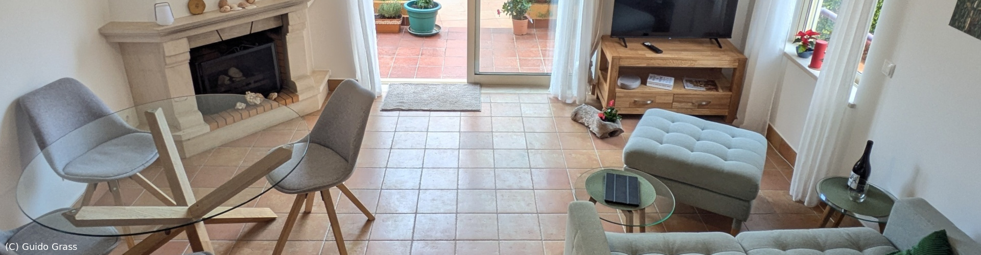 Open-plan living and dining room (narrow)